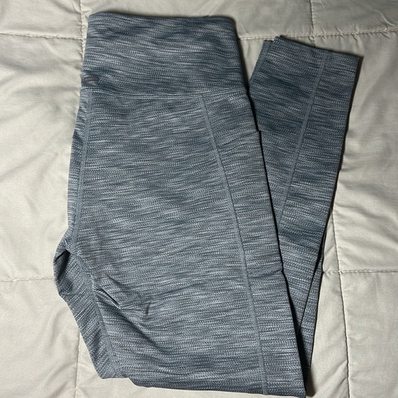 Leggings with Pockets - Picture 2 of 5